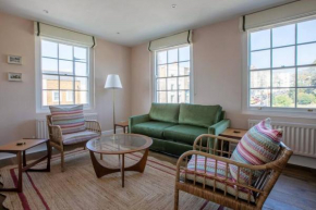 Palm Heights - top floor luxury flat